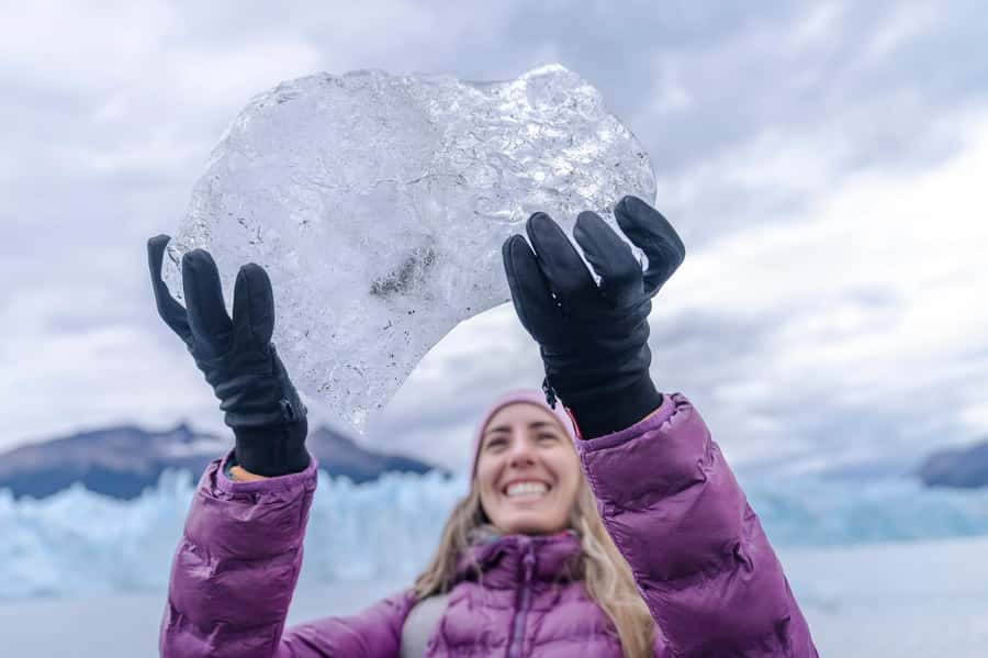 El Calafate: "Perito Moreno Glacier with the Tour - Blue Safari". - Crossing the Brazo Rico by boat