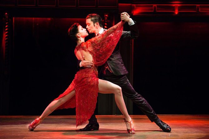 El Querandi Tango Show With Optional Dinner In Buenos Aires - Arriving at Perú 322