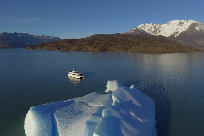 Estancia Cristina Mirador del Glaciar Upsala - Estancia Cristina, a working ranch turned historic stop
