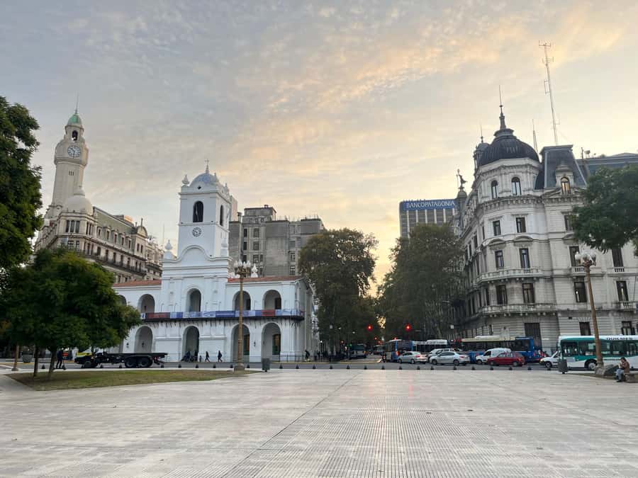 Exclusive Full-Day Private Tour in Buenos Aires - What the private vehicle changes