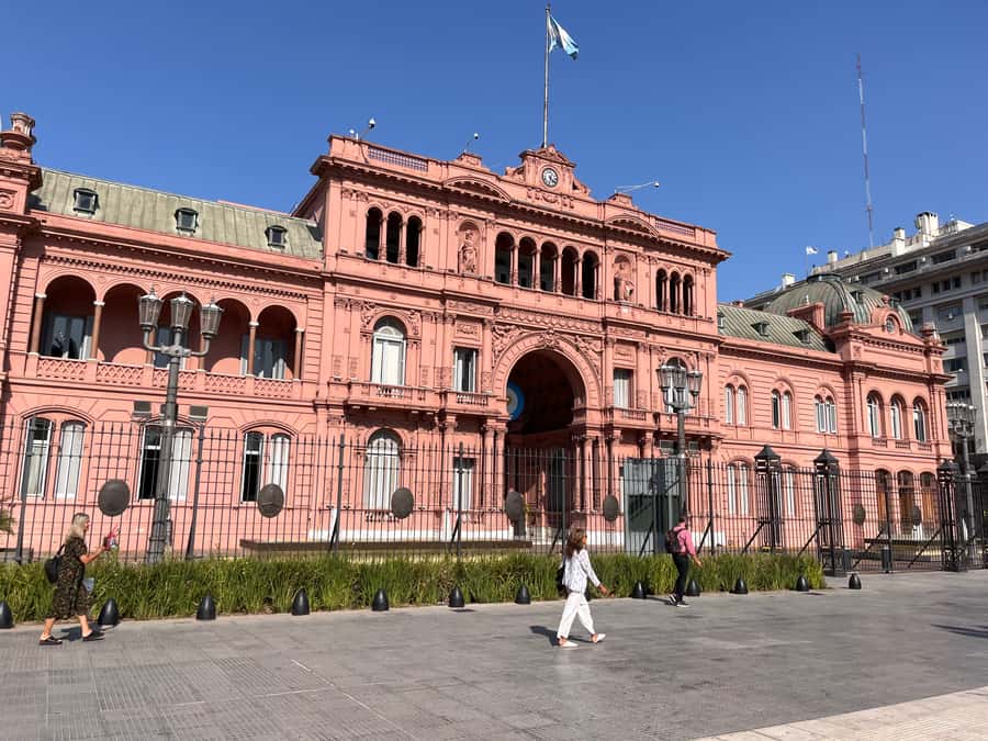 Exclusive Full-Day Private Tour in Buenos Aires - Plaza de Mayo puts Argentina’s story first