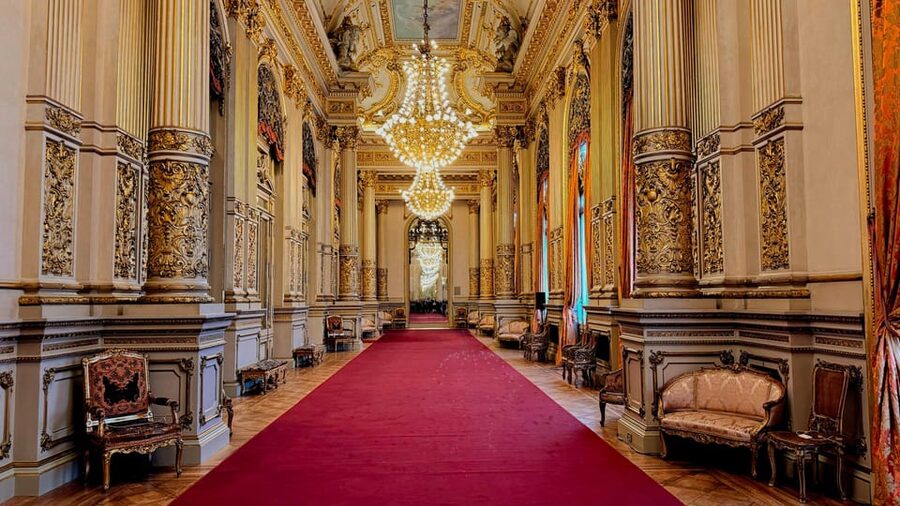 Experience Teatro Colon : Secure your Tour today!!! - The entrance at Tucumán 1171