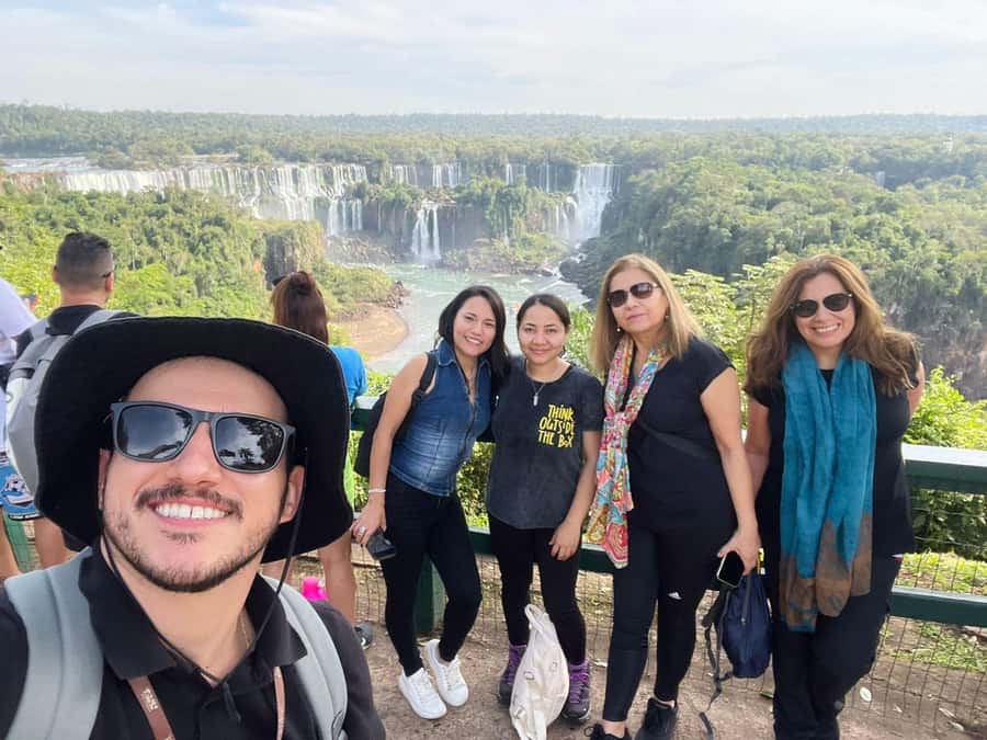 Foz do Iguaçu: Brazil/Argentina Sides Iguazu Falls Day Tour - What the $49 price really covers