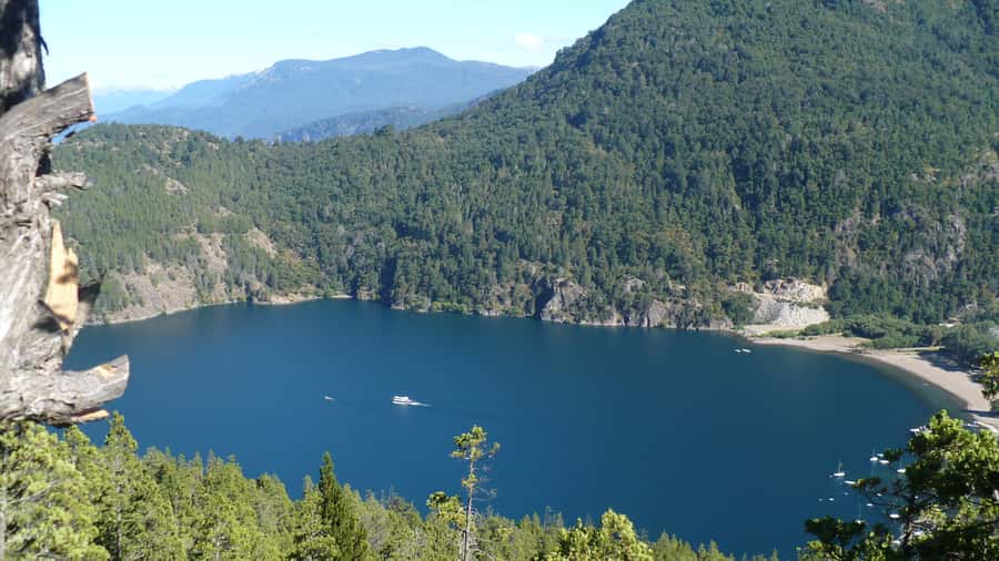 From Bariloche: San Martin de los Andes and 7 Lakes Circuit - Why the Seven Lakes Route is the main event