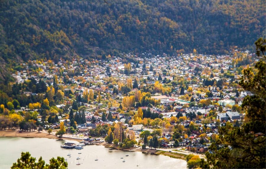 From Bariloche: San Martin de los Andes and 7 Lakes Circuit - What the $140 price covers