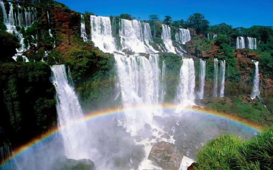 From Buenos Aires: 3-Day Iguazu Falls Tour with Airfare - The Brazilian side gives you the big picture