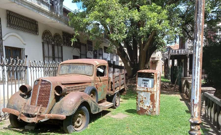 From Buenos Aires: Magical and Mysterious Campanopolis Tour - The old materials that give the place its character