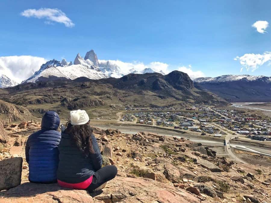 From El Calafate: El Chalten Full-Day Tour and Short Hike - A quiet pause at Estancia La Leona