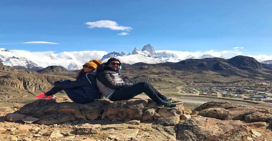 From El Calafate: Full-Day Tour to El Chaltén - A warm stop at Parador La Leona