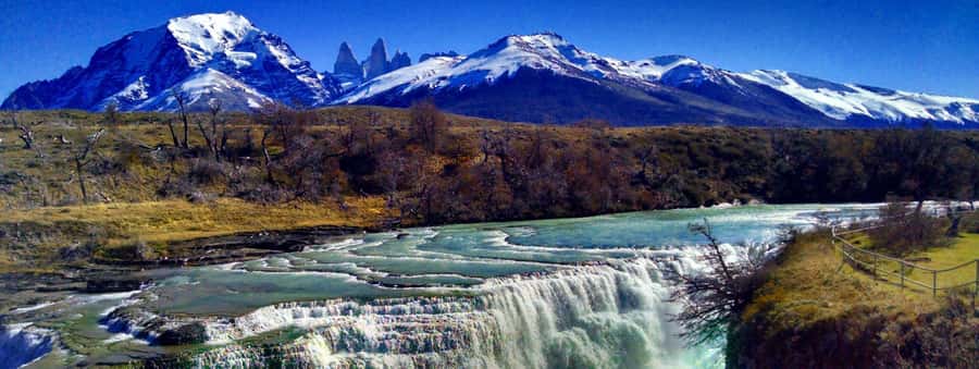 From El Calafate: Torres del Paine Full Day Tour - Lago Sarmiento gives you the first wide view