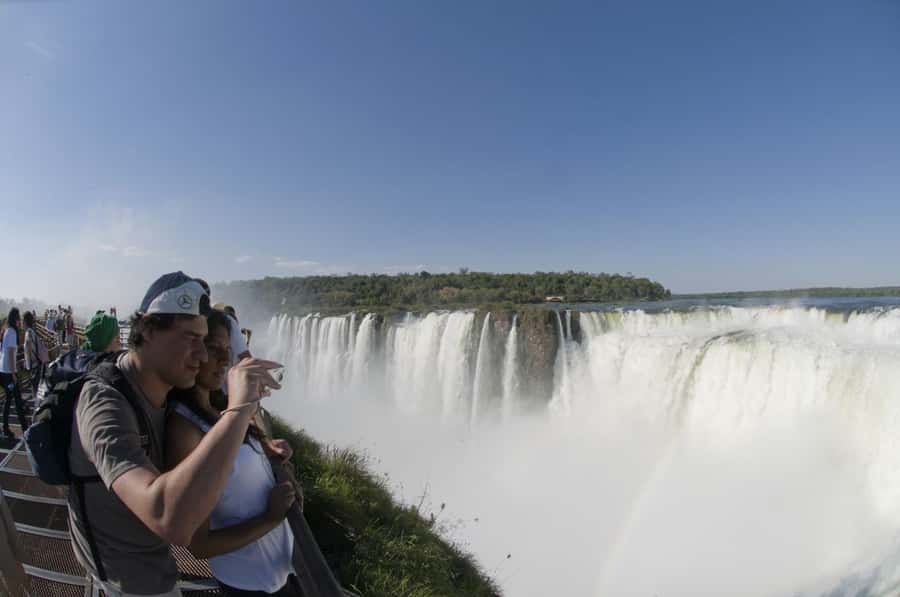 From Foz do Iguaçu: Argentinean Falls Tour with Pickup - Why the Argentine side is worth your day