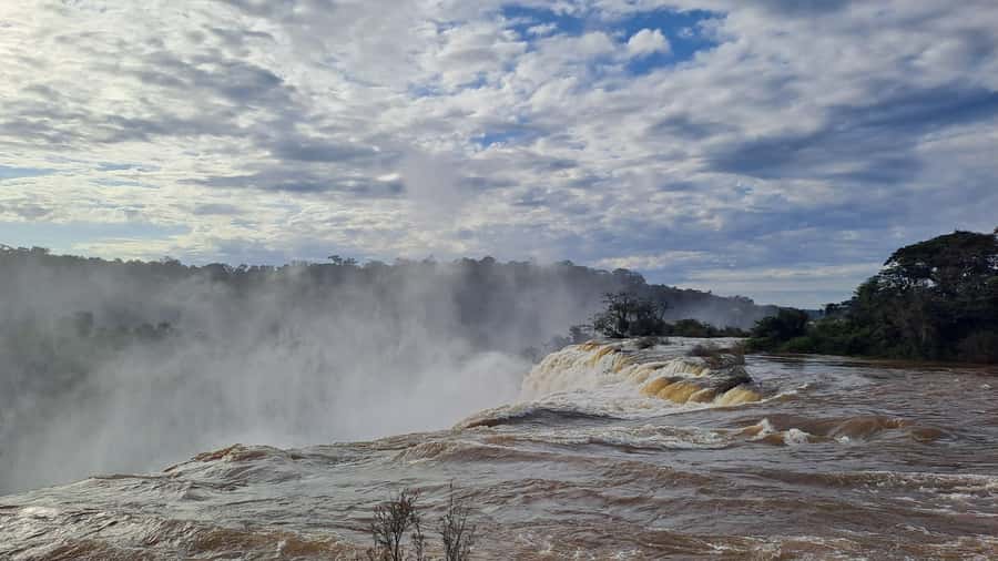 From Foz do Iguaçu: Iguazú Falls Boat Ride Argentina - Price, inclusions, and practical value