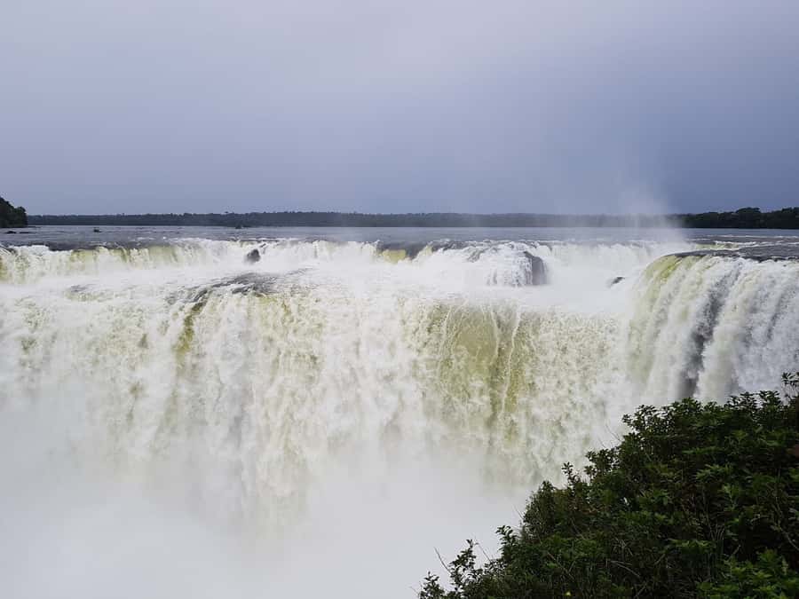 From Foz do Iguaçu: Iguazú Falls Boat Ride Argentina - From Foz do Iguaçu to the Argentine border