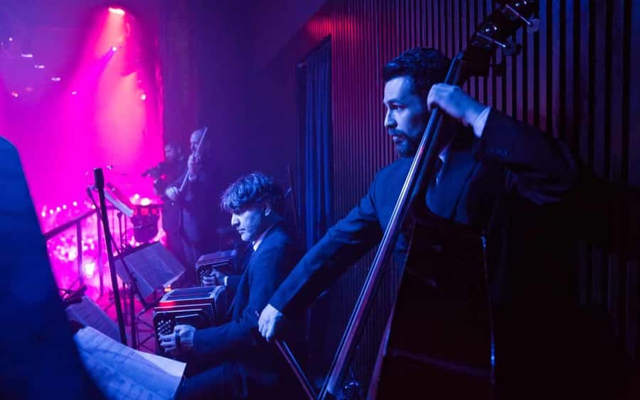 From Foz do Iguaçu: Madero Tango with dinner - Casino time at City Center
