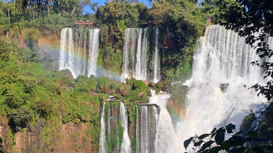From Foz do Iguaçu: Tour to Argentinian Falls - Who Should Book This Day