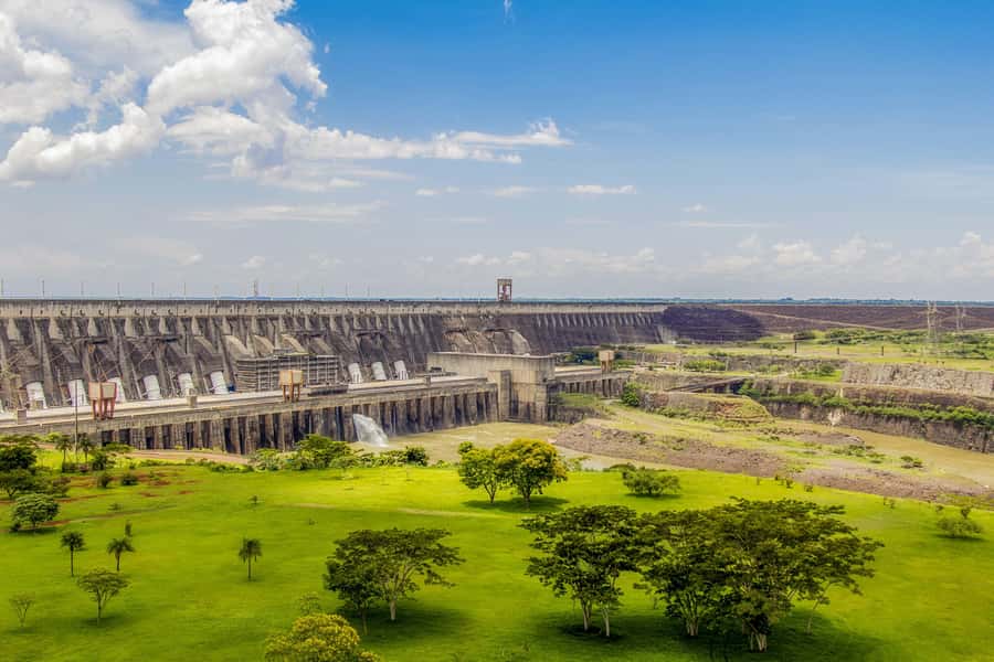 From Puerto Iguazu: Itaipu Dam Tour with Entrance Ticket - Why Itaipu is worth a day from Puerto Iguazu