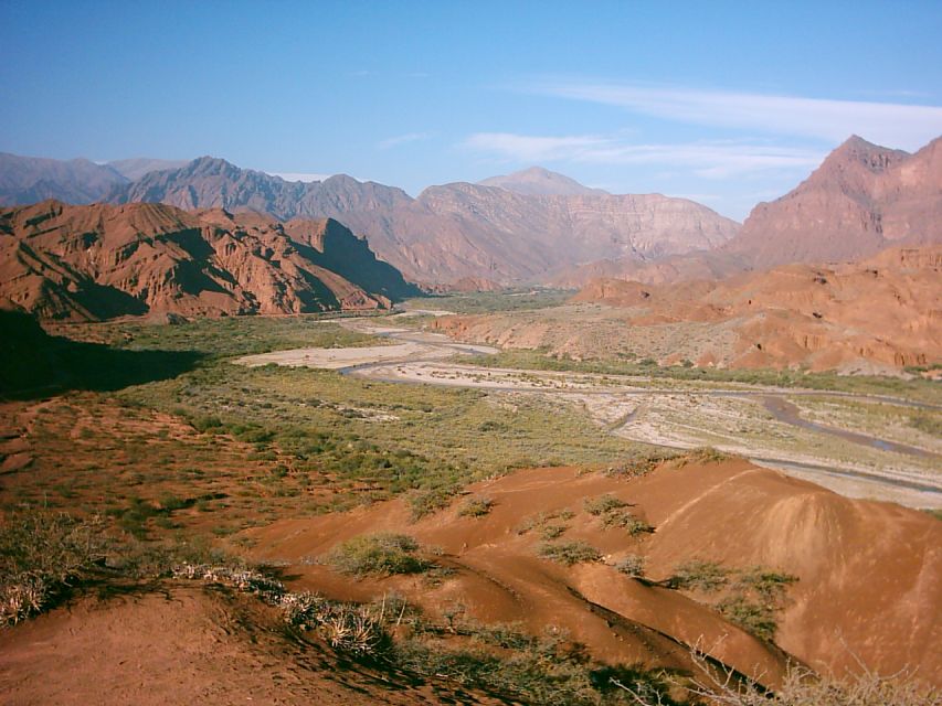 From Salta:Cafayate and the imposing Quebrada de las Conchas - Guides, language, and the human side of the day
