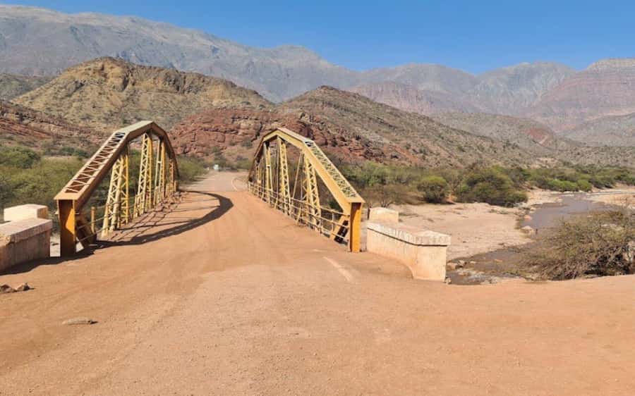 From Salta: Cafayate, land of wines and imposing ravines - Why the road to Cafayate matters