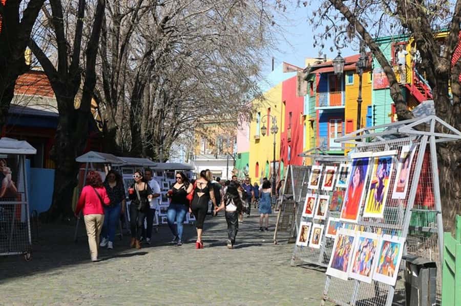 Full Day City Tour Buenos Aires, Recoleta Cemetery and Tigre - Teatro Colón: a very short glimpse