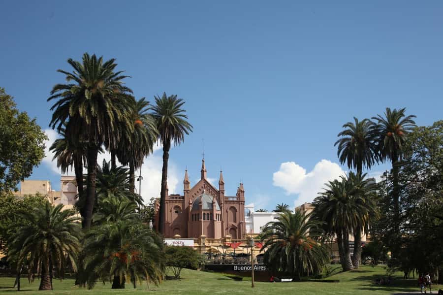 Full Day City Tour Buenos Aires, Recoleta Cemetery and Tigre - San Telmo and the streets of old Buenos Aires