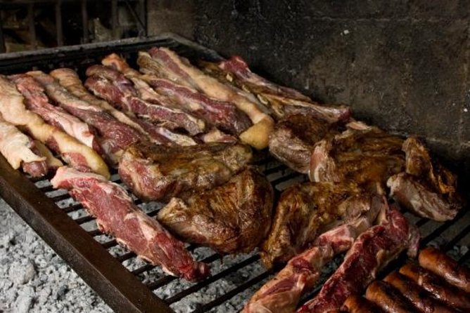 Gaucho Experience: A Day Trip to Don Silvano Ranch - Welcome drinks, empanadas, and a tourist estancia
