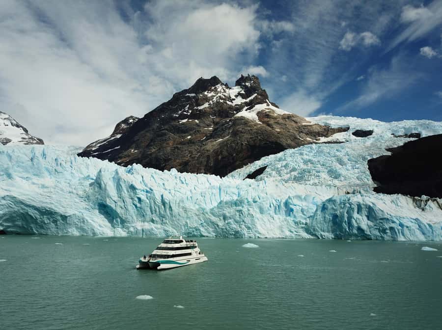 Gourmet Glacier Cruise & Footbridges of Perito Moreno - Boca del Diablo and the Upsala Channel
