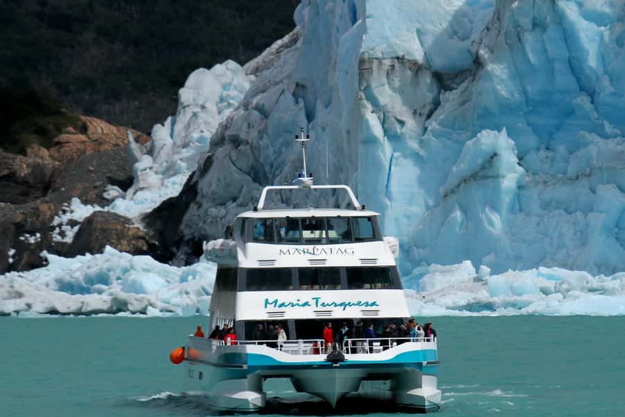 Gourmet Glacier Cruise & Footbridges of Perito Moreno - What to pack for a long glacier day