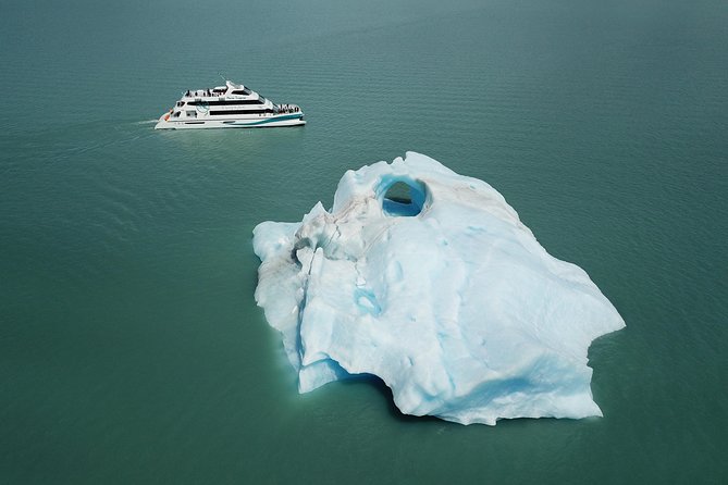 Gourmet Glaciers Navigation - Spegazzini Glacier, the day’s closest ice wall