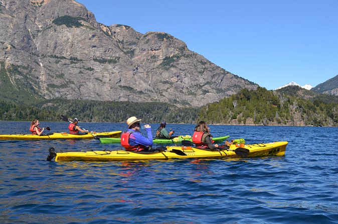 Half a day of kayaking on Lake Moreno in private service - How the $150 price measures up