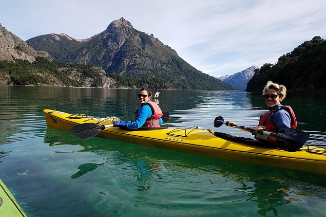 Half a day of kayaking on the Nahuel Huapi lake in private service - Practical details that affect your decision