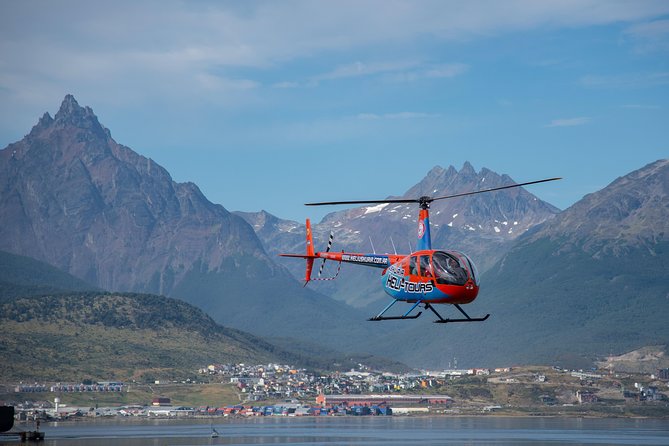 Helicopter Overflight - Landing in the Cordillera - A30 - Rivers, peat valleys, and the Five Brothers