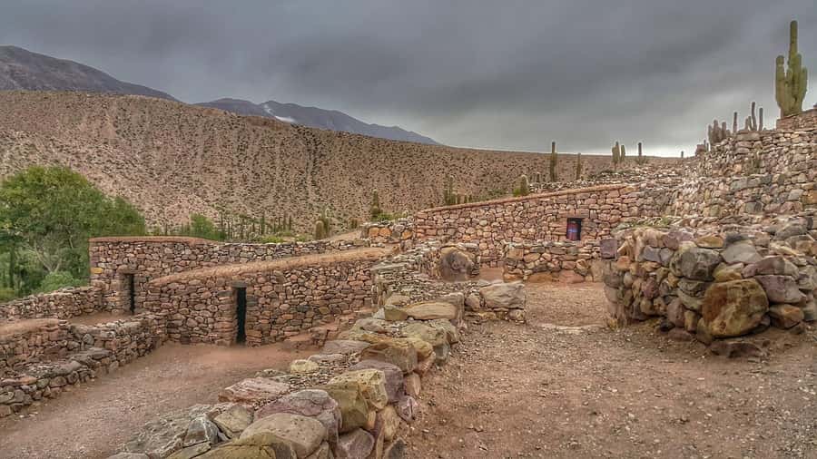 Hornocal: Tour of the 14 Colors Mountain & Humahuaca´s Gorge - Uquía and the church of the armed angels