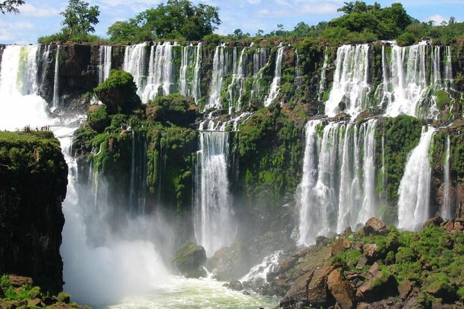 Iguazú Experience in 2 days: Argentine and Brazilian Falls - Who Will Get the Most From This Tour
