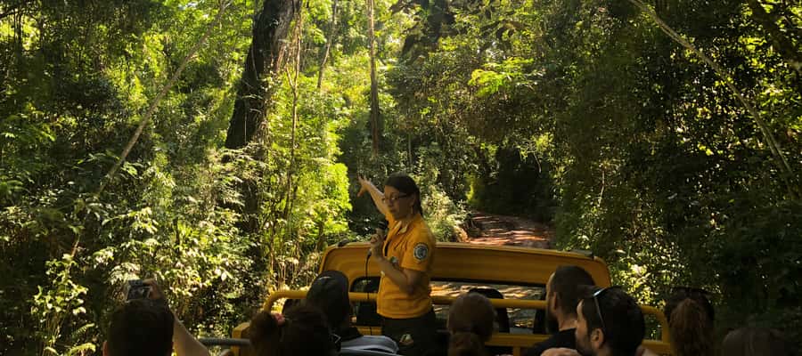 Iguazu Falls: Gran Aventura Boat and Argentinian Falls Tour - The Inferior Trail brings you closer to the spray
