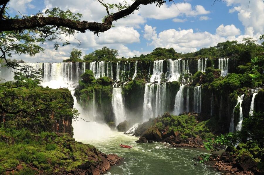 Iguazu Falls Private Day Trip from Buenos Aires - Why this is such a long day from Buenos Aires