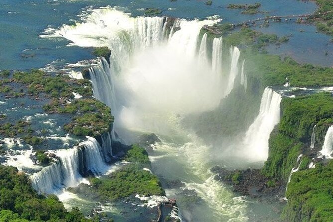 Iguazú Falls Private Full Day Tour - The Upper Circuit: broad views across the falls