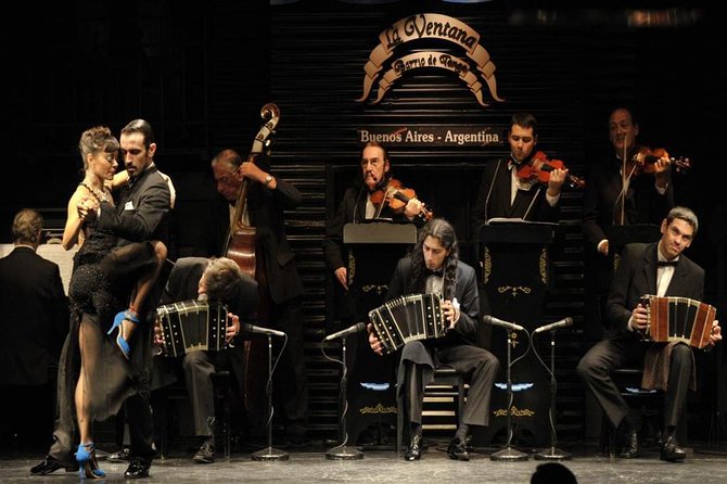 La Ventana Tango Show & Dinner with Optional Classic Bus Ride - La Ventana in San Telmo: an old Buenos Aires setting
