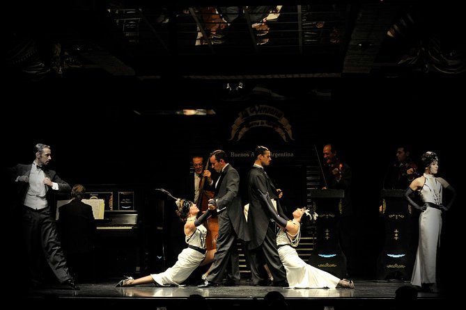 La Ventana Tango Show & Dinner with Optional Classic Bus Ride - What happens during the evening