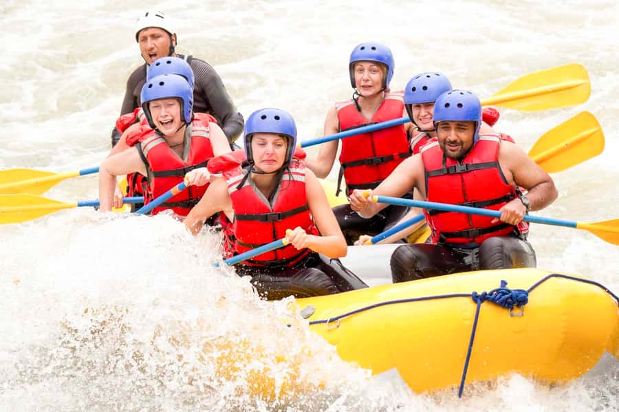 Mendoza: 12-KM River Rafting Tour in the Andes - A professional guide makes the difference