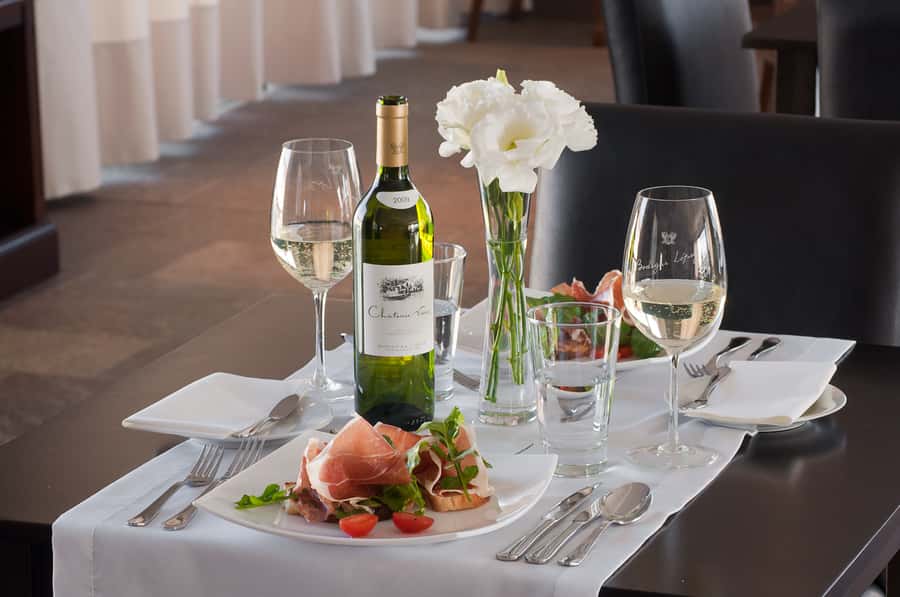 Mendoza: Full Day Wine Tour with 3 Course Lunch - How the price compares with the experience