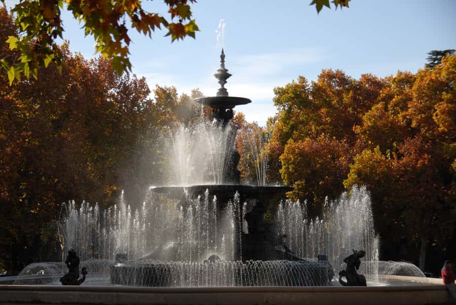 Mendoza: Half-Day Sightseeing City Tour - Pickup timing and practical planning