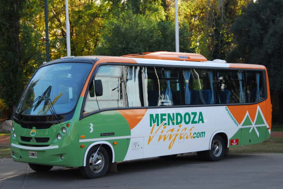 Mendoza: Half-Day Sightseeing City Tour - From the Aquarium to the downtown avenues