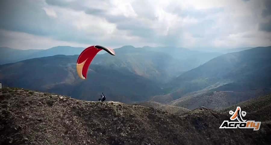 Mendoza: Paragliding Tandem Flight with Instructor - Languages, booking flexibility, and practical value