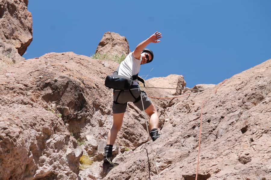 Mendoza: Trekking, Abseiling and Zipline - A mountain day built around one serious descent