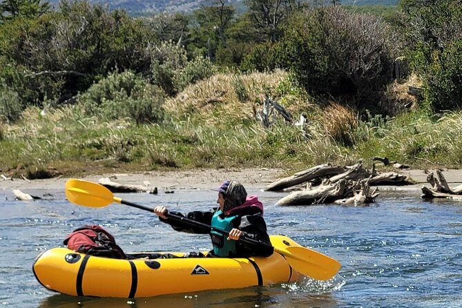 Packrafting experience along the Olivia River - Lunch where two waterways meet