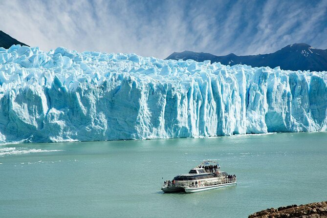Perito Moreno Full Day Minitrekking with Transfer and Walkways - Key points at a glance