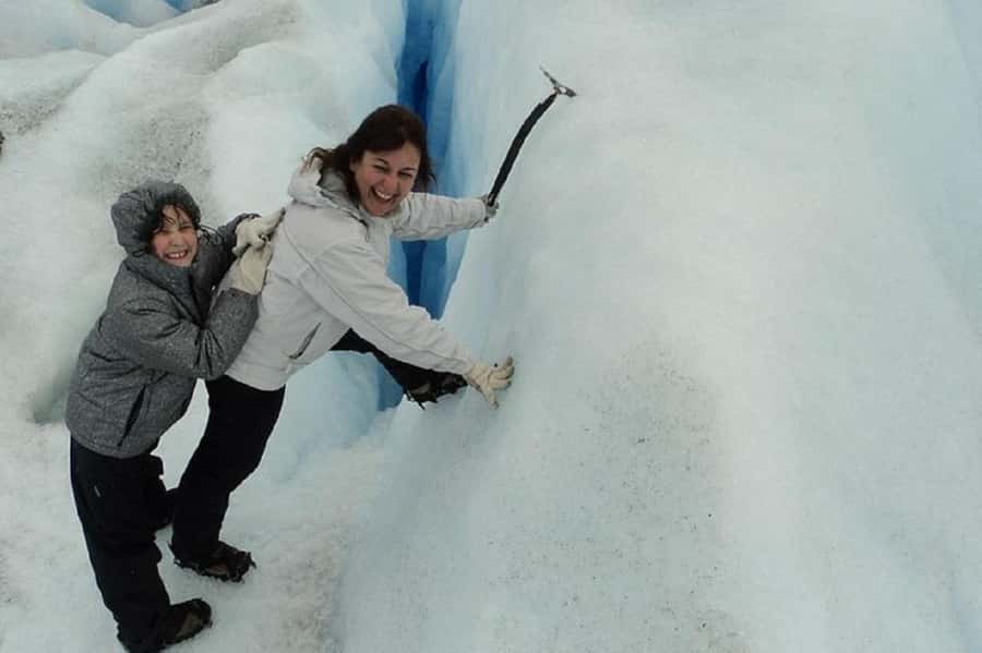 Perito Moreno Full Day Minitrekking with Transfer & Walkways - Why This Perito Moreno Tour Is Different