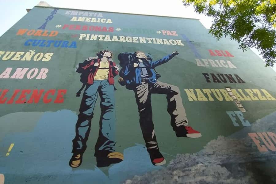 Premium Argentinian Wine and Malbec Tasting & Urban Art Tour - What the urban-art walk really offers