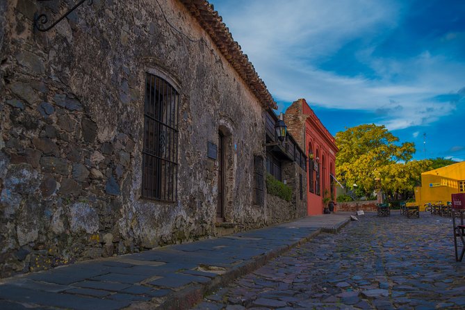 Premium Day Trip to Colonia del Sacramento - The early start and ferry crossing