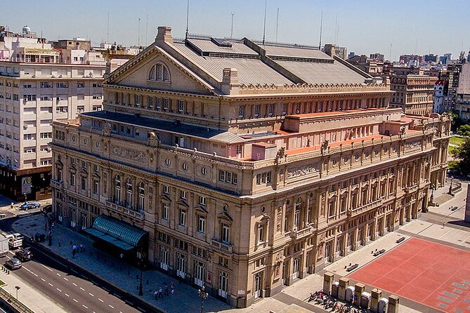 Private Half Day City Tour of Buenos Aires - Recoleta Cemetery, Plaza Francia, and the Pilar church